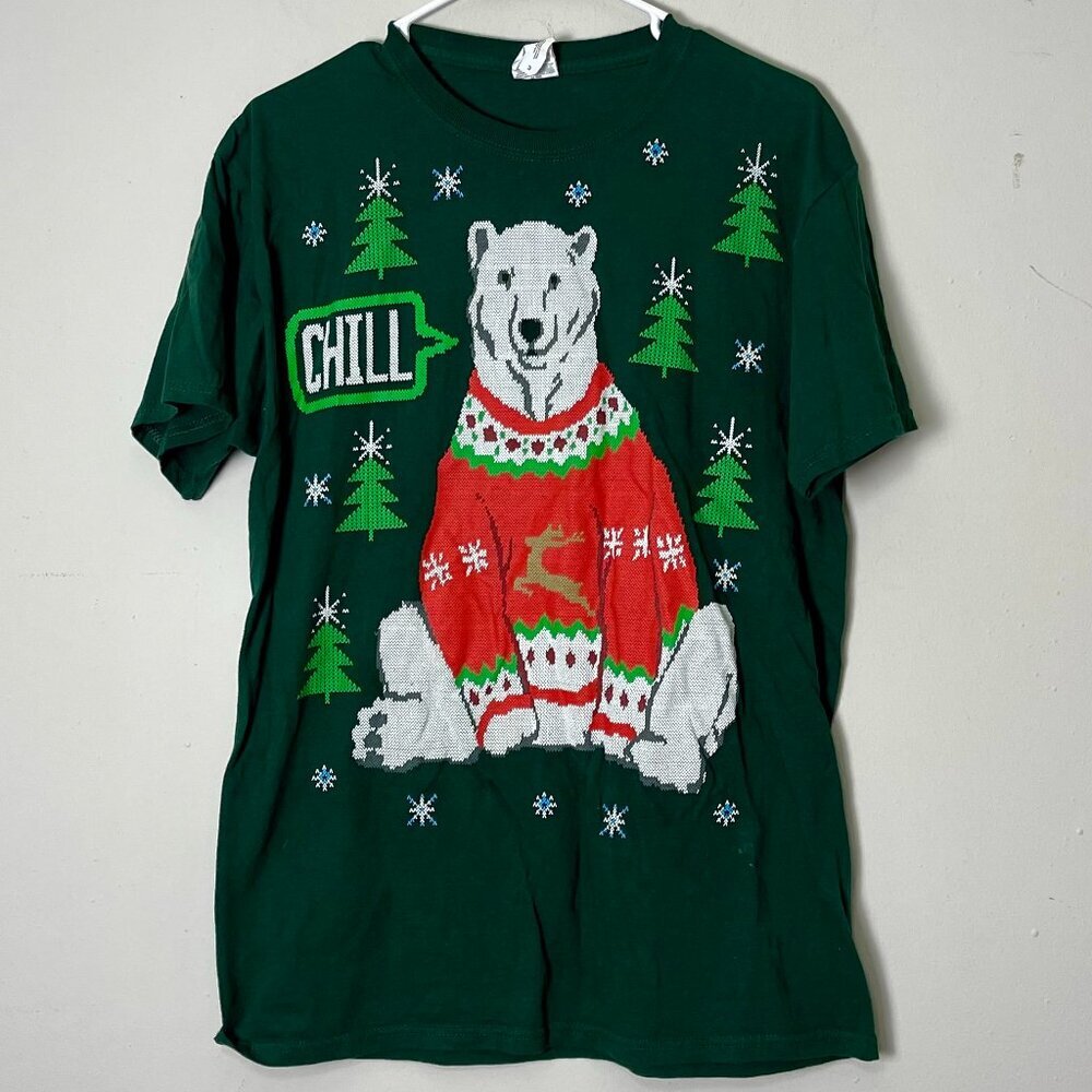 Christmas Shirt Men's Medium‎ Green Polar Bear Chill Graphic Tee Holiday Party